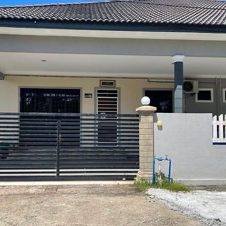 Nikmat Homestay Riyadh Kampong Tuan Mandak Dış mekan fotoğraf