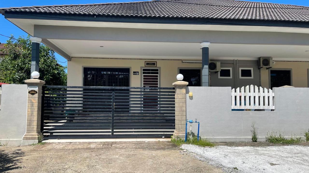 Nikmat Homestay Riyadh Kampong Tuan Mandak Dış mekan fotoğraf